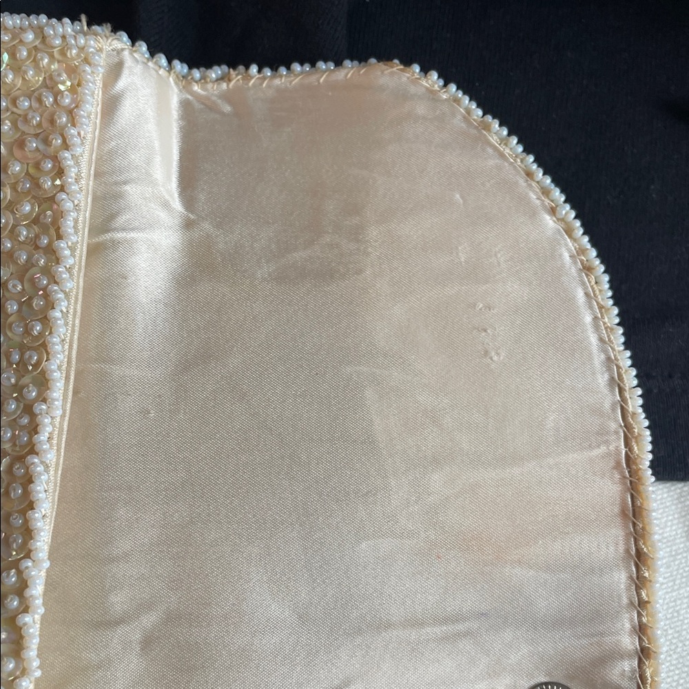 Chic Beaded Clutch in Cream - Picture 3 of 16
